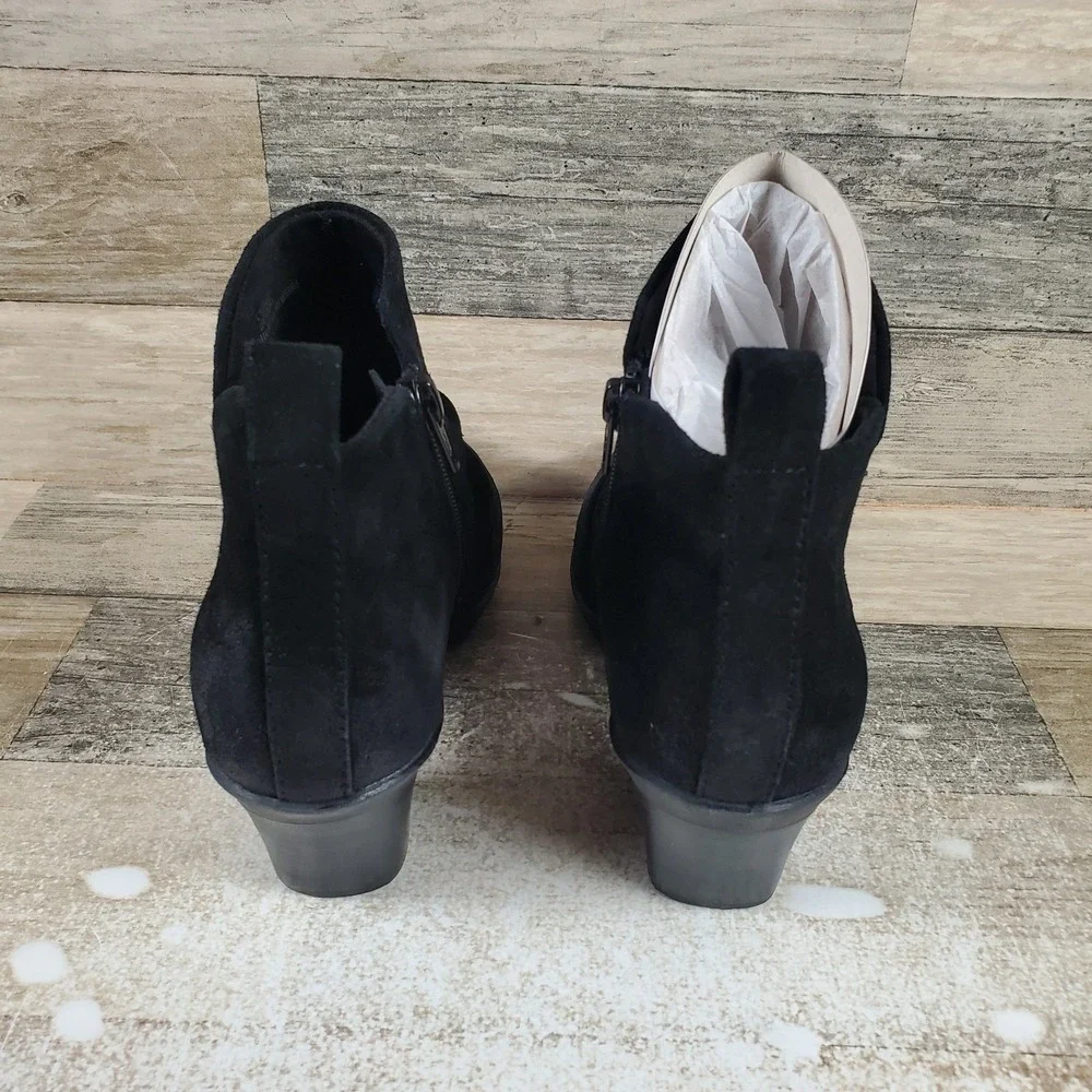 Comfortiva Brandy Womens Boots Sz 6 M Black Slouchy Suede Block Heel Side Zip